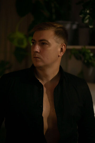  ,   Vlad, 41 ,   ,   