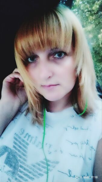  ,   Roxie, 35 ,   ,   , c , 