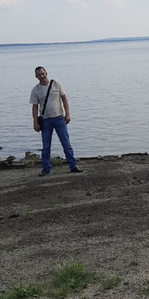  ,   Alexander, 42 ,   c 