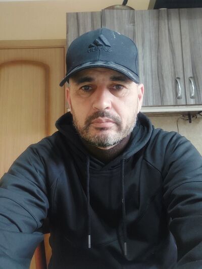  Lambeth,   Ali, 35 ,   ,   