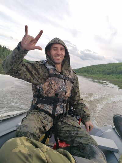  ,   Mikhail, 34 ,   ,   