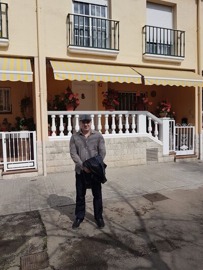  ,   Kamil, 43 ,   ,   , c 