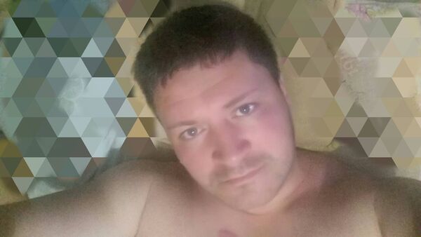  ,   Ruslan, 47 ,   ,   , c 
