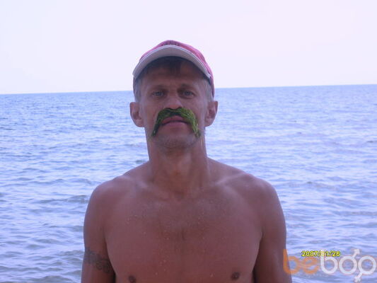  ,   Lexa, 52 ,  