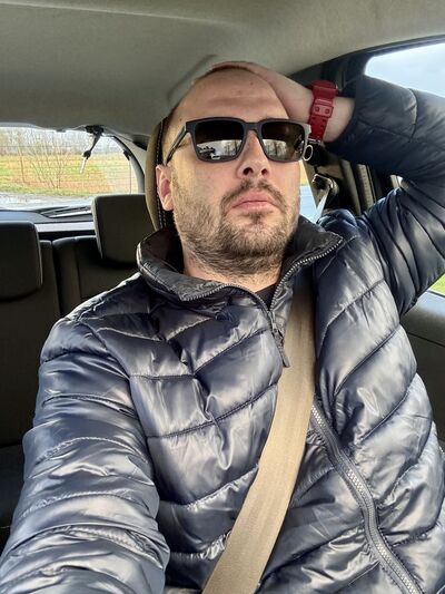  Itzehoe,   Olexandr, 37 ,   ,   , c 