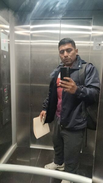  ,   Victor, 40 ,   ,   