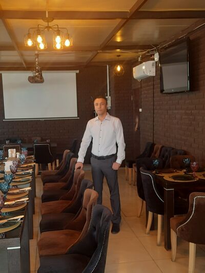  ,   Roma, 37 ,   ,   