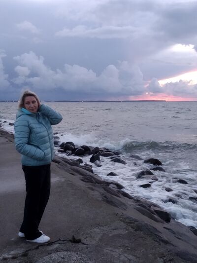  ,   Valentina, 59 ,   c 