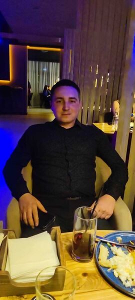  ,   Mikhail, 31 ,   ,   , c , 