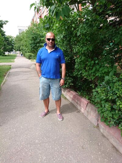  Nacka,   Sergey, 51 ,   ,   , c , 