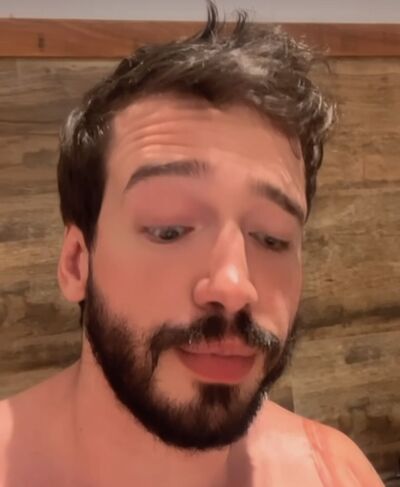  ,   Greg, 25 ,   ,   
