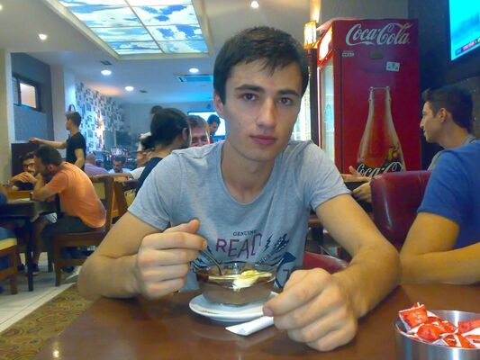  ,   Gio, 39 ,   
