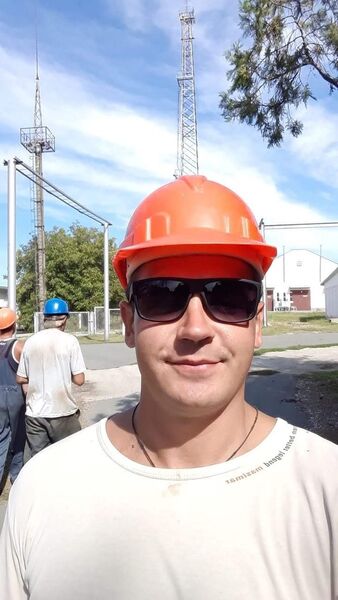 ,   Viktor, 38 ,   ,   , c 