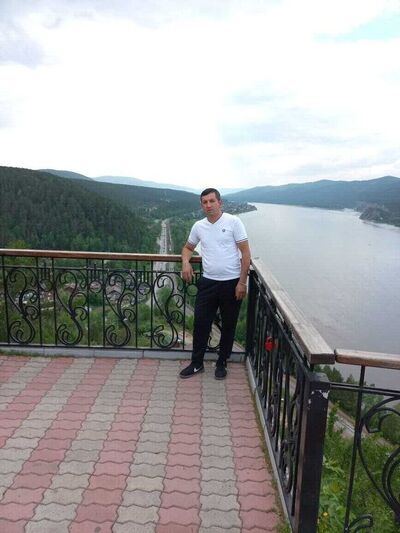  ,   Ali, 40 ,   ,   