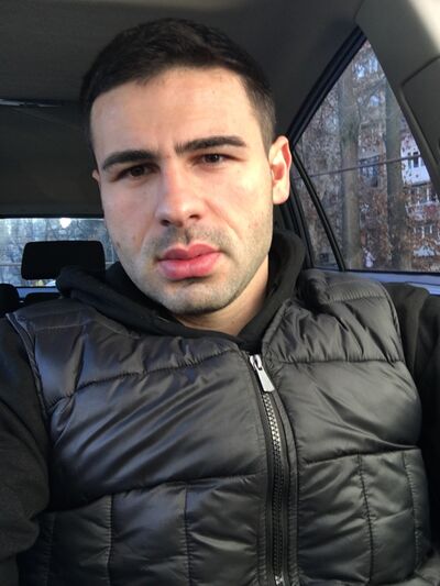  ,   Gio, 33 ,   ,   