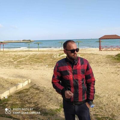  ,   Ramin, 39 ,   ,   , c 