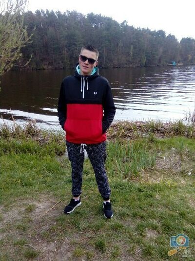  ,   Oleg, 31 ,   