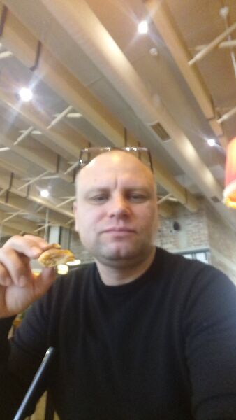  ,   Vadim, 48 ,  