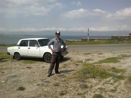  ,   Artur, 60 ,   ,   , c 