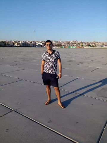  ,   Shax, 32 ,   