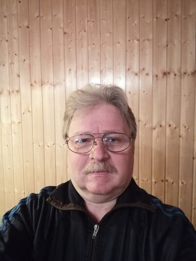  ,   Wova, 51 ,   ,   