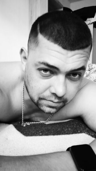  ,   Max, 34 ,   