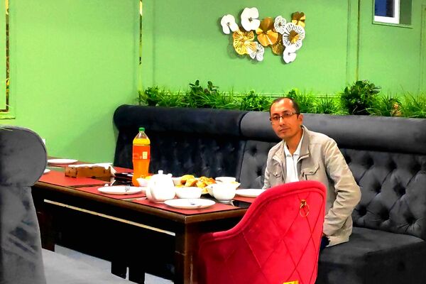  ,   Fazliddin, 43 ,   ,   