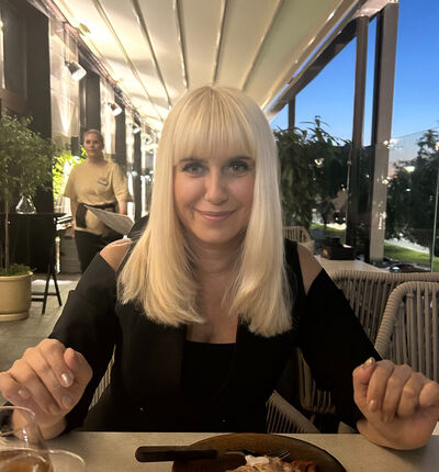  Woking,   , 56 ,   ,   