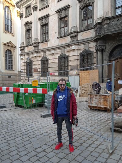  ,   Vladyslav, 28 ,     , c 