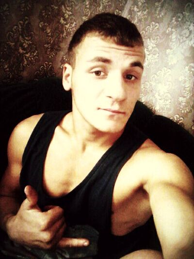  ,   Vitalik, 27 ,   