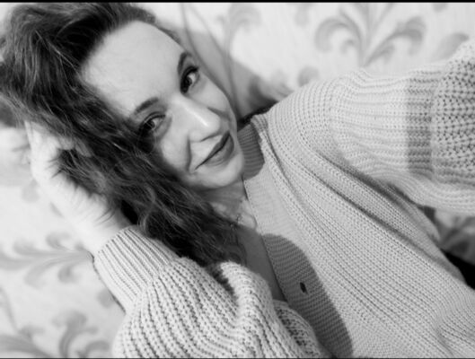  ,   Marina, 33 ,   ,   