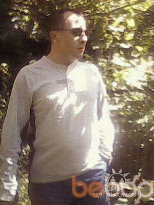  ,   Armen, 52 ,   