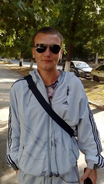  ,   Ruslan, 37 ,   ,   , c 