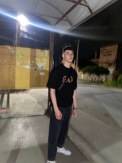  --,   Andrew, 27 ,   ,   , c 