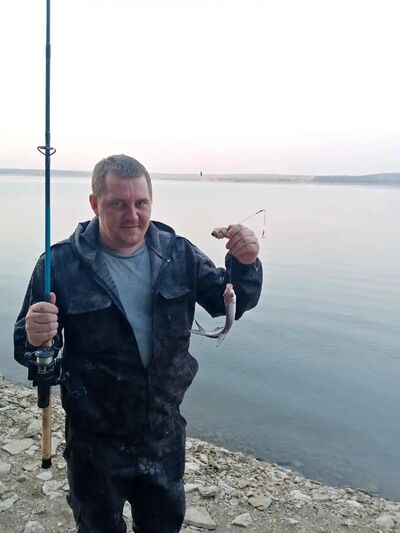  ,   Yury, 38 ,   ,   
