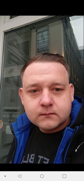  ,   Artem, 32 ,   ,   , c , 