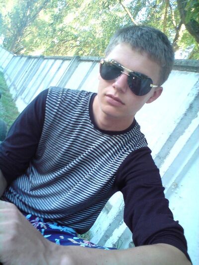  ,   Kiril, 42 ,   