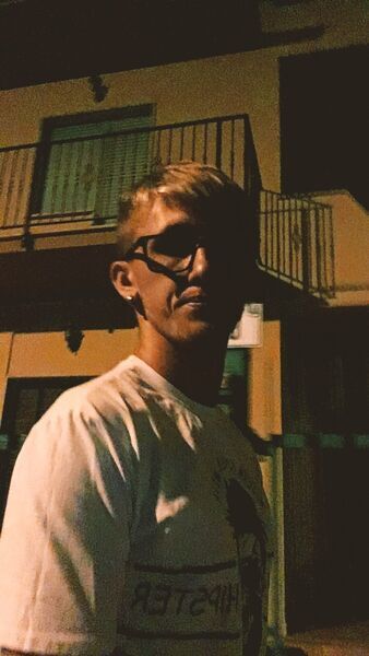  ,   Nikita, 27 ,   