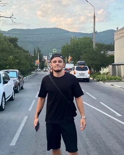  --,   Ruslan, 27 ,   ,   