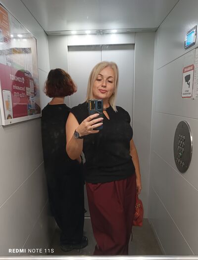  ,   Olga, 44 ,   c 