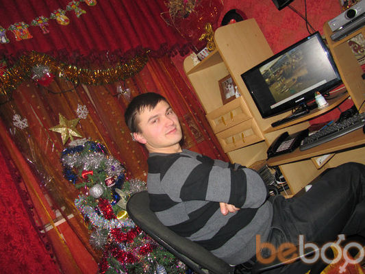  ,   Eugen, 40 ,   