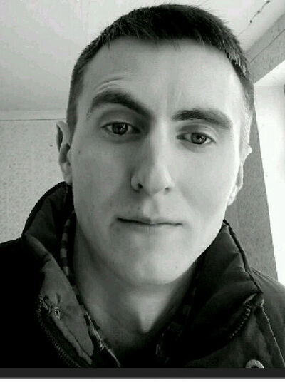  ,   Serhii, 32 ,   