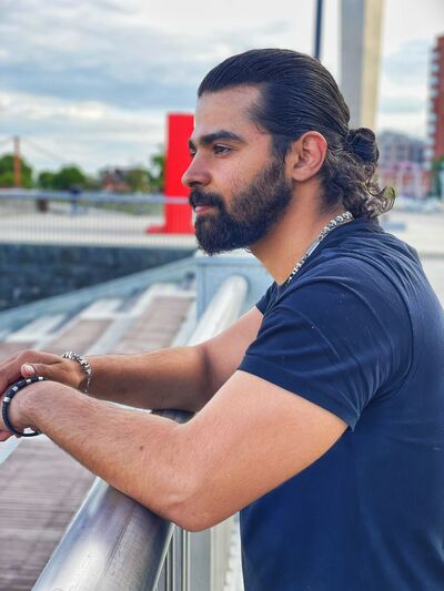 ,   Yussef, 27 ,   ,   