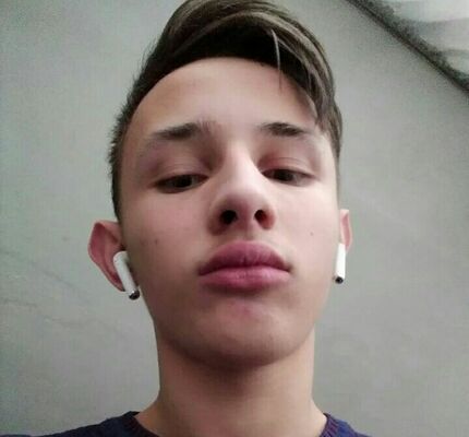  ,   Nataniel, 22 ,   ,   