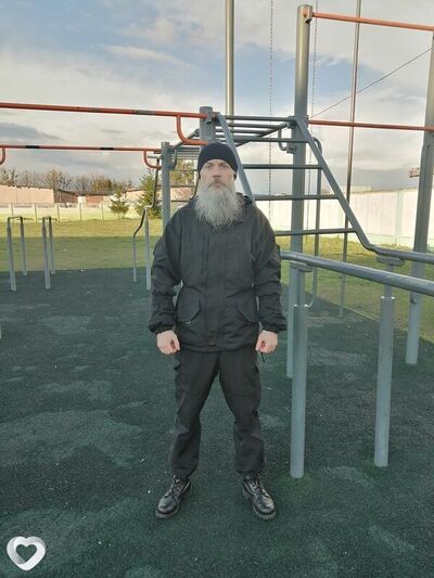  ,   Witch Hunter, 52 ,   ,   , c 