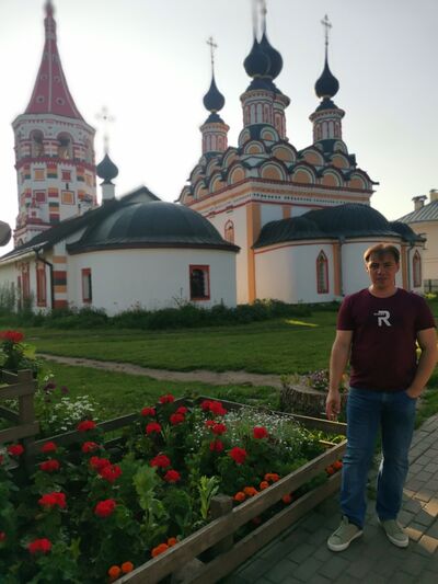  ,   Mikhail, 36 ,   c 