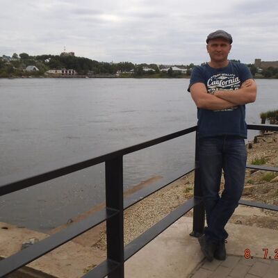  ,   Viktor, 53 ,   ,   , c , 