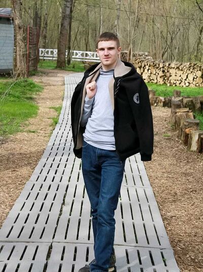  ,   Maxim, 25 ,   ,   , c 