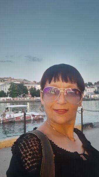  ,   Olga, 44 ,   c 