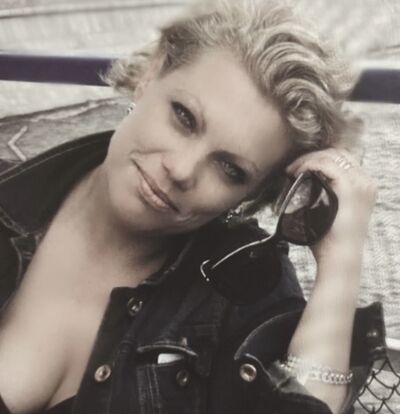  ,   Titania, 50 ,     , c 